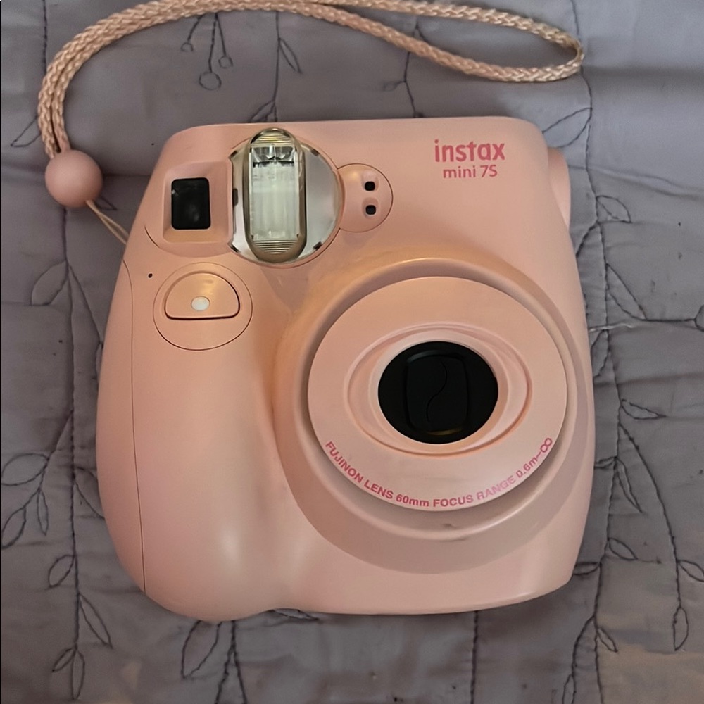 Instax Mini 75 in Soft Pink